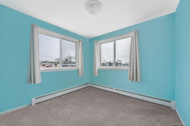 794 Pecan Street, Lindenhurst, NY 11757