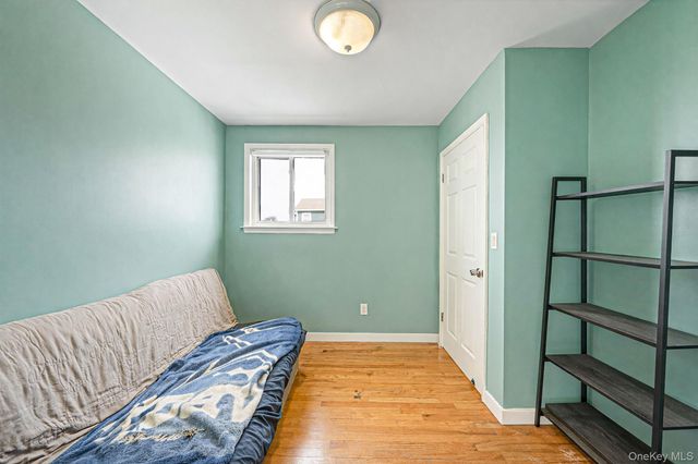 794 Pecan Street, Lindenhurst, NY 11757