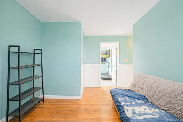 794 Pecan Street, Lindenhurst, NY 11757