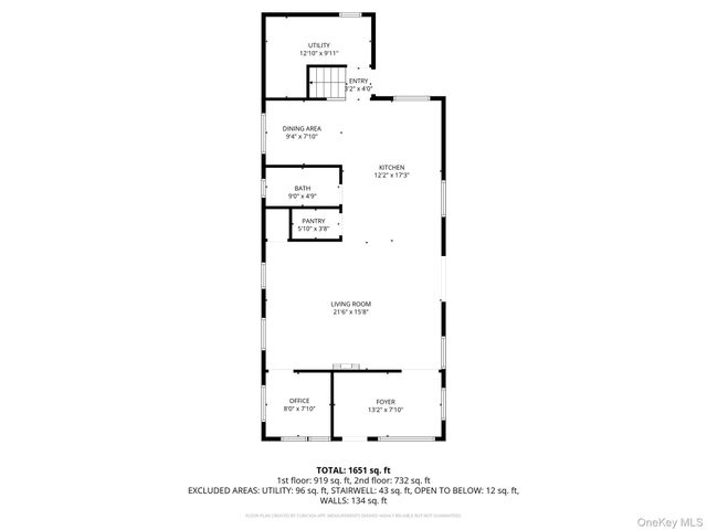 794 Pecan Street, Lindenhurst, NY 11757