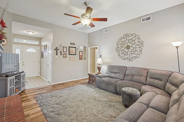 8240 Woodstream Drive, Frisco, TX 75034