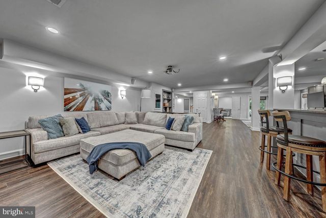 43079 LAGO GALLERIE CT, Ashburn, VA 20148