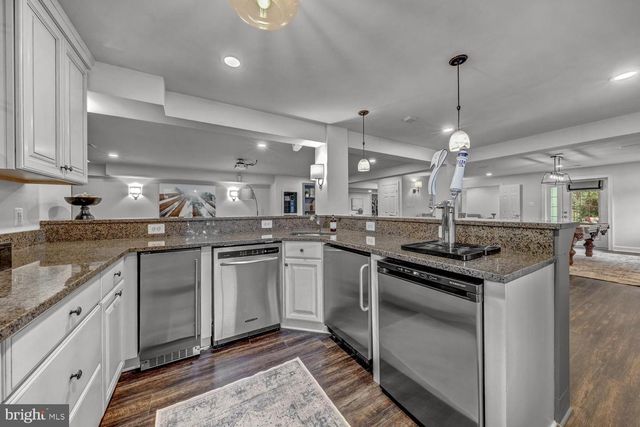 43079 LAGO GALLERIE CT, Ashburn, VA 20148