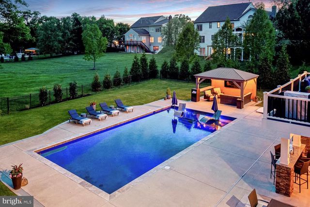 43079 LAGO GALLERIE CT, Ashburn, VA 20148