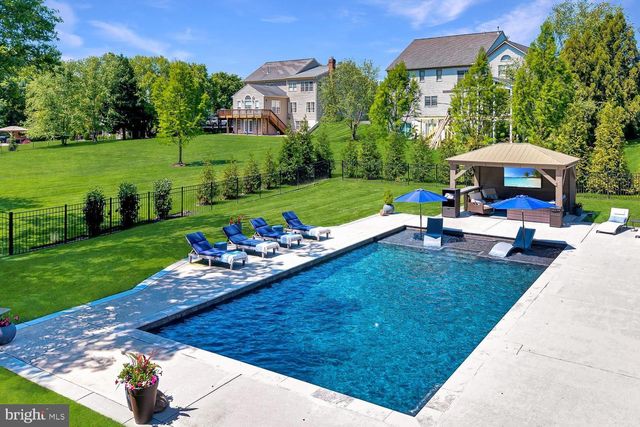 43079 LAGO GALLERIE CT, Ashburn, VA 20148