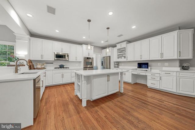 43079 LAGO GALLERIE CT, Ashburn, VA 20148