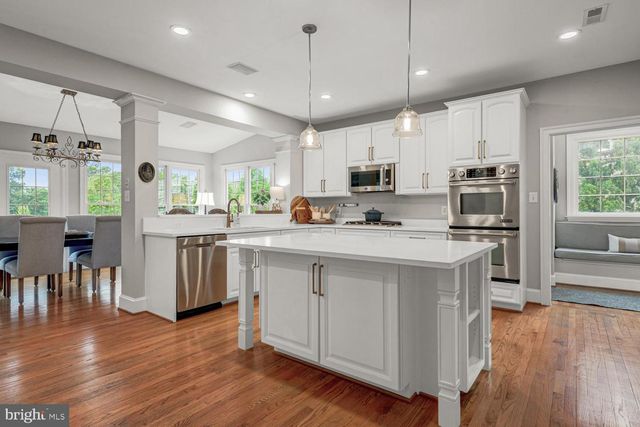 43079 LAGO GALLERIE CT, Ashburn, VA 20148