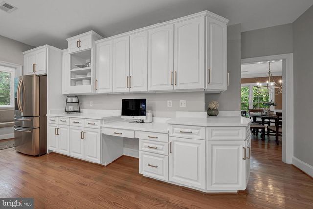 43079 LAGO GALLERIE CT, Ashburn, VA 20148