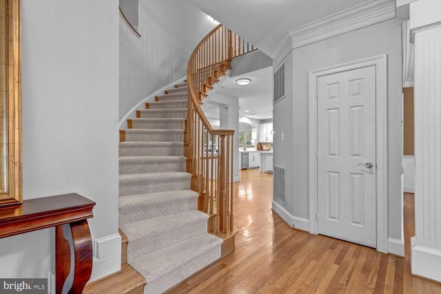 43079 LAGO GALLERIE CT, Ashburn, VA 20148