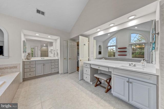 43079 LAGO GALLERIE CT, Ashburn, VA 20148