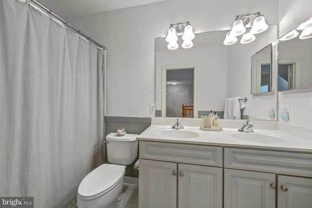43079 LAGO GALLERIE CT, Ashburn, VA 20148