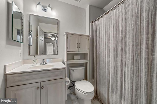 43079 LAGO GALLERIE CT, Ashburn, VA 20148