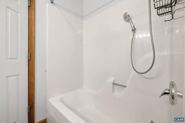 10 BRIARWOOD RD, Palmyra, VA 22963