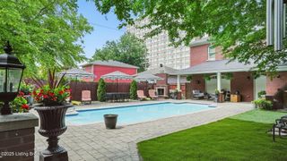 1212 S 2nd St, Louisville, KY 40203