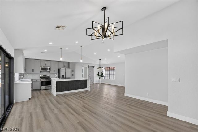 3204 Crescent Run Court, Las Vegas, NV 89117