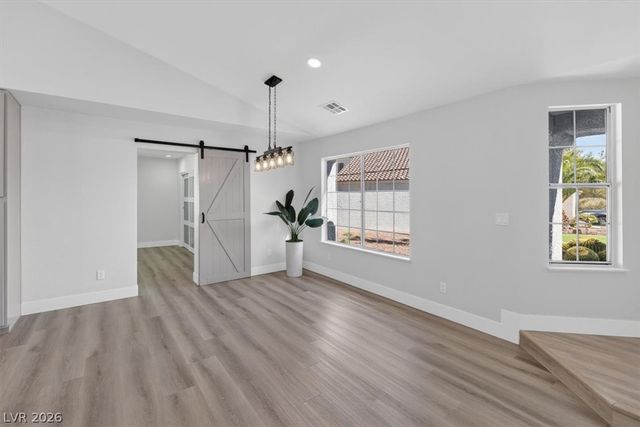 3204 Crescent Run Court, Las Vegas, NV 89117