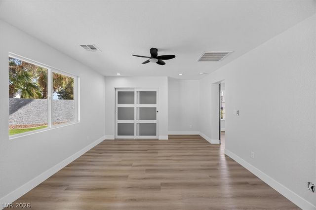 3204 Crescent Run Court, Las Vegas, NV 89117