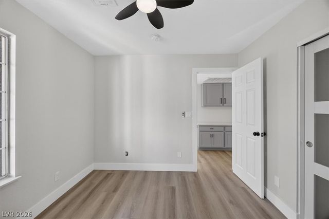 3204 Crescent Run Court, Las Vegas, NV 89117