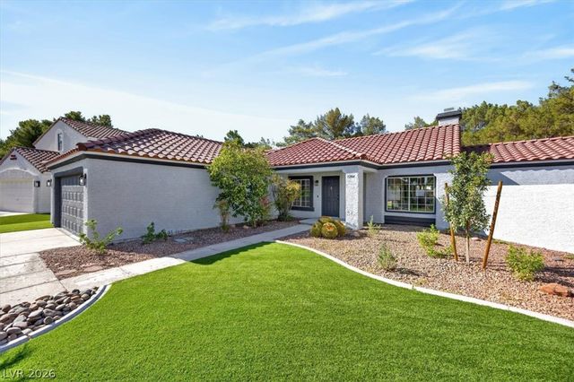3204 Crescent Run Court, Las Vegas, NV 89117