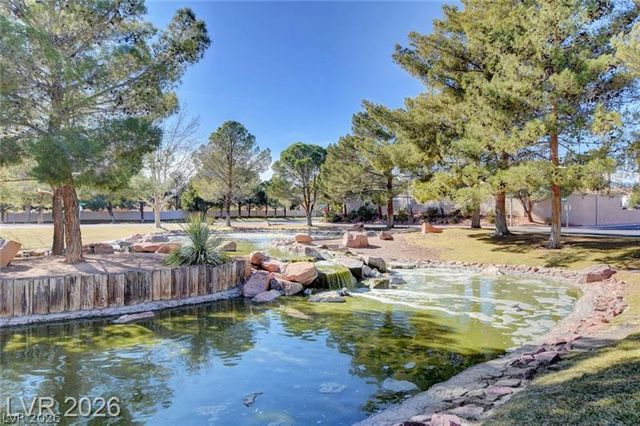 3204 Crescent Run Court, Las Vegas, NV 89117