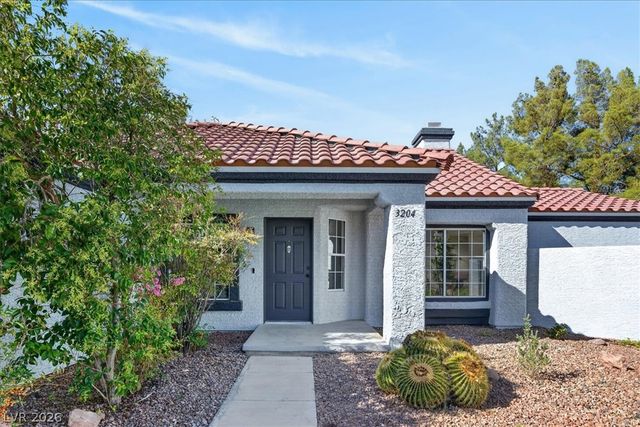 3204 Crescent Run Court, Las Vegas, NV 89117
