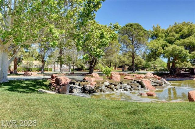 3204 Crescent Run Court, Las Vegas, NV 89117