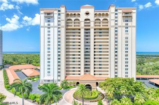 6585 Nicholas BLVD 805, Naples, FL 34108