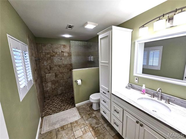 50 Saddlefield Lane, Troy, MO 63379