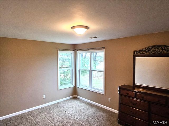 50 Saddlefield Lane, Troy, MO 63379