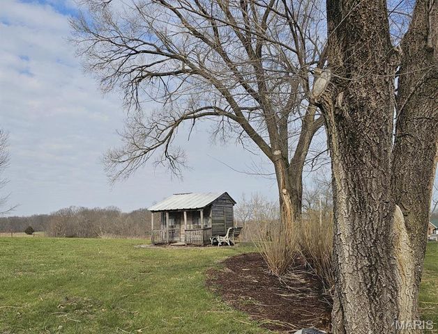 50 Saddlefield Lane, Troy, MO 63379