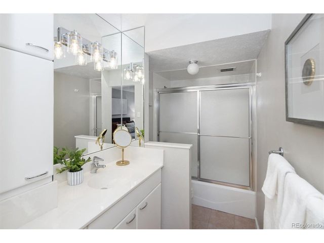 460 S Marion Pkwy 653, Denver, CO 80209