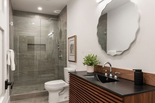 161 Cushing St, Cambridge, MA 02138