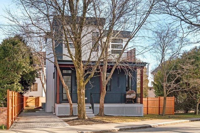 161 Cushing St, Cambridge, MA 02138