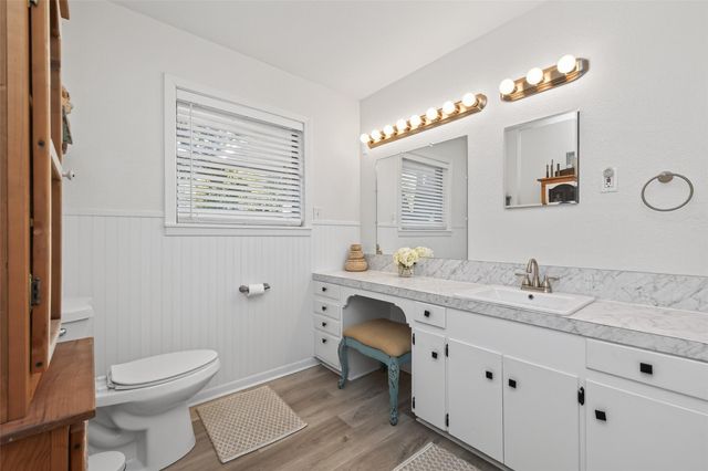 212 Lindsey Avenue, Bay City, TX 77414