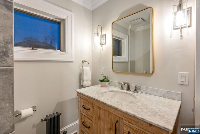 516 Stevens Avenue, Ridgewood, NJ 07450