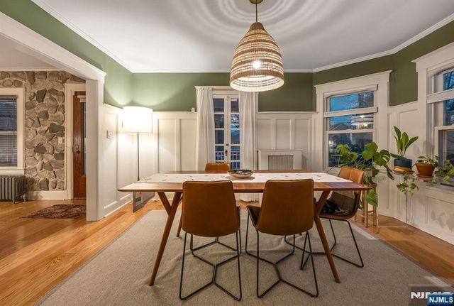 516 Stevens Avenue, Ridgewood, NJ 07450