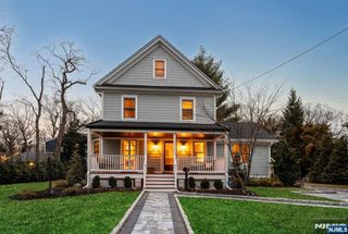516 Stevens Avenue, Ridgewood, NJ 07450