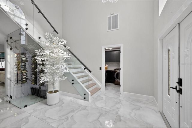 811 SANDCASTLE CIRCLE, Brandon, FL 33511