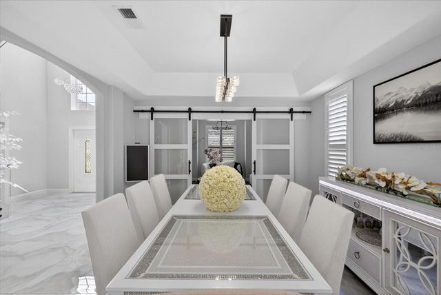 811 SANDCASTLE CIRCLE, Brandon, FL 33511