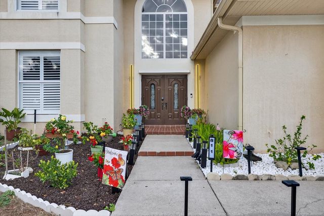 811 SANDCASTLE CIRCLE, Brandon, FL 33511