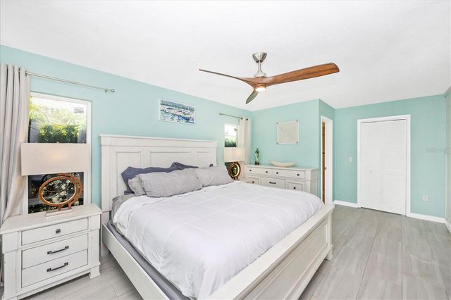 2920 CAPTIVA DRIVE, Sarasota, FL 34231