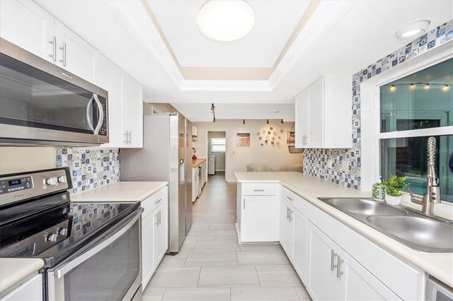 2920 CAPTIVA DRIVE, Sarasota, FL 34231