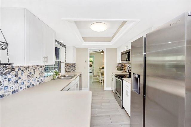 2920 CAPTIVA DRIVE, Sarasota, FL 34231