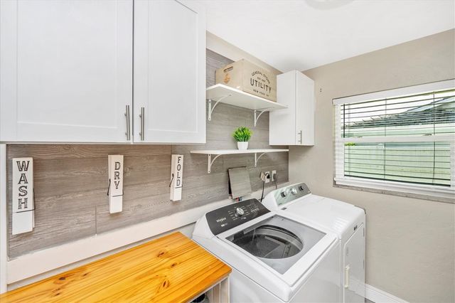 2920 CAPTIVA DRIVE, Sarasota, FL 34231