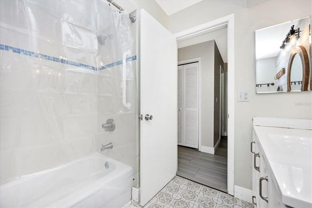 2920 CAPTIVA DRIVE, Sarasota, FL 34231