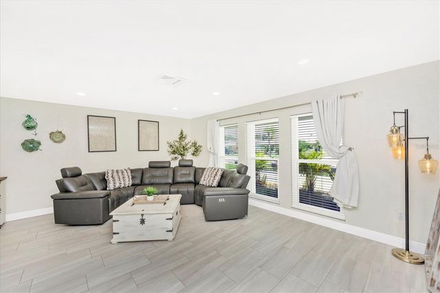 2920 CAPTIVA DRIVE, Sarasota, FL 34231