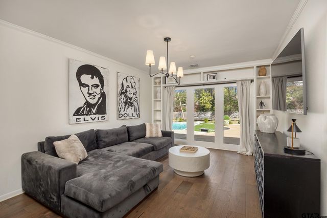 1100 E Amherst, Tyler, TX 75701