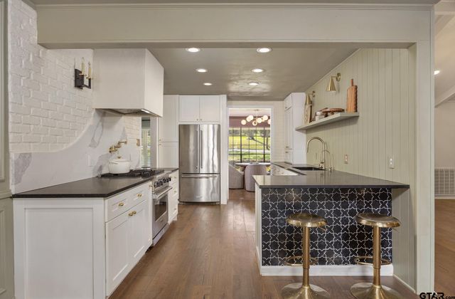 1100 E Amherst, Tyler, TX 75701