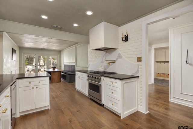 1100 E Amherst, Tyler, TX 75701