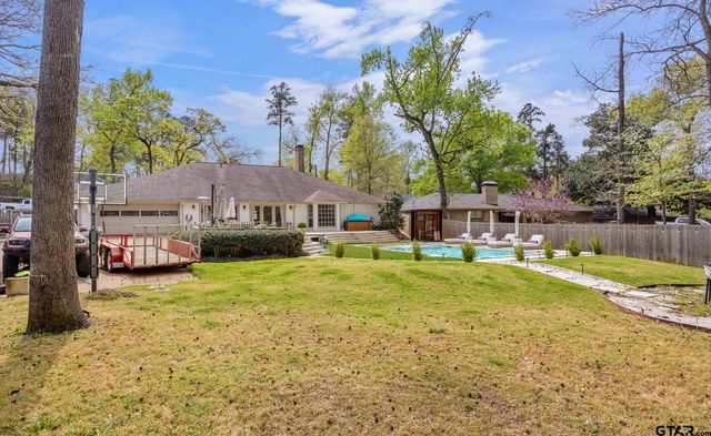 1100 E Amherst, Tyler, TX 75701